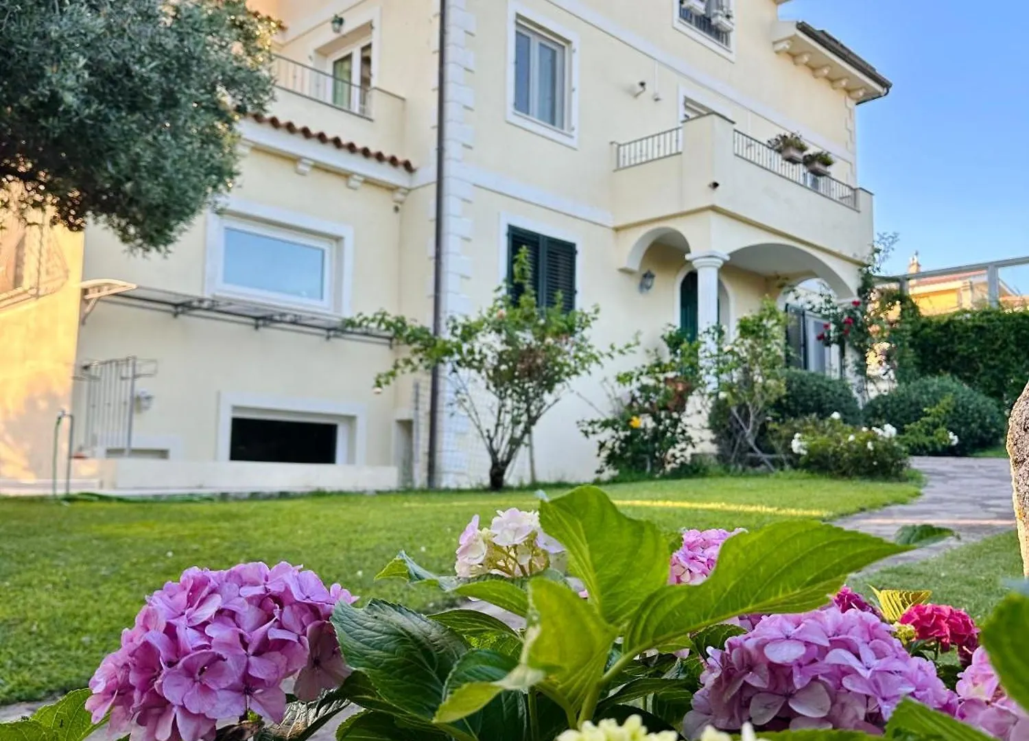 Bed & Breakfast Villa Luce B&B Olbia